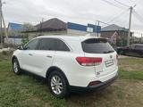 Kia Sorento 2017 года за 6 000 000 тг. в Уральск – фото 4