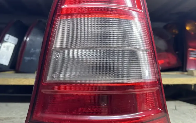 Задний правый фонарь Mercedes А классүшін15 000 тг. в Алматы