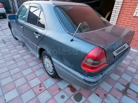 Mercedes-Benz C 200 1994 года за 1 200 000 тг. в Алматы – фото 3