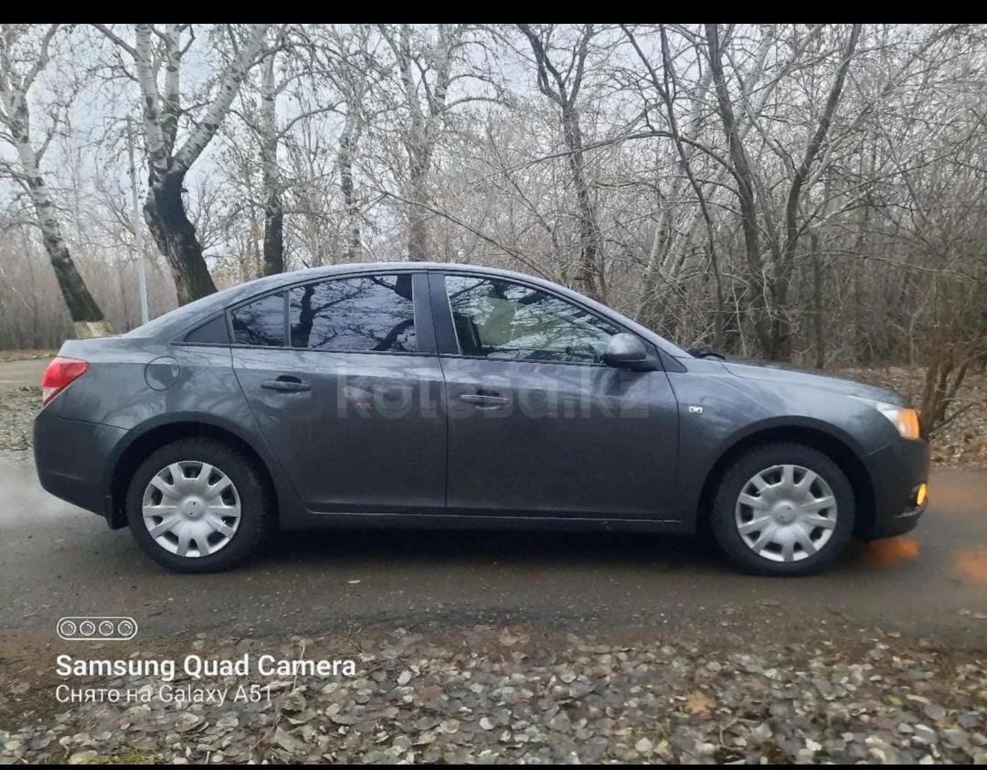 Chevrolet Cruze 2011 г.