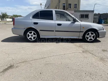 Hyundai Accent 2005 года за 1 100 000 тг. в Караганда – фото 3