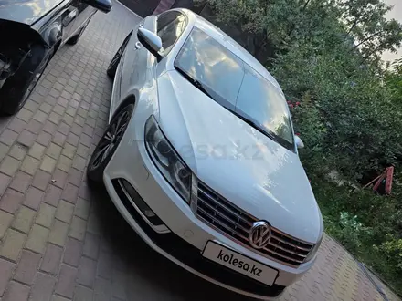 Volkswagen Passat CC 2014 года за 5 900 000 тг. в Алматы – фото 2