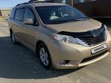 Toyota Sienna 2012 года за 11 000 000 тг. в Атырау – фото 2