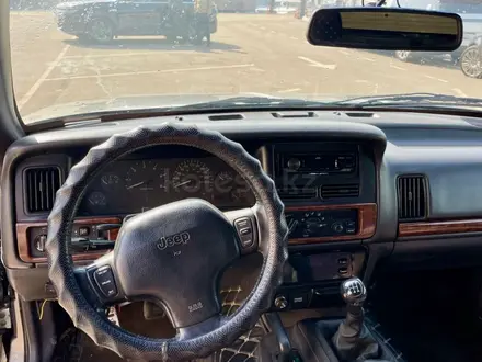 Jeep Grand Cherokee 1997 года за 3 500 000 тг. в Караганда – фото 8