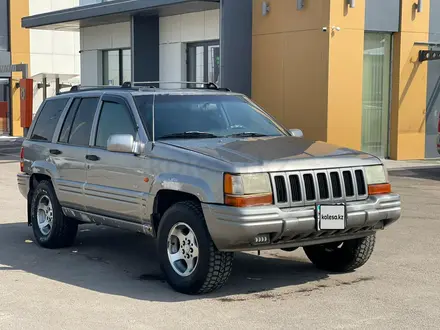 Jeep Grand Cherokee 1997 года за 3 500 000 тг. в Караганда