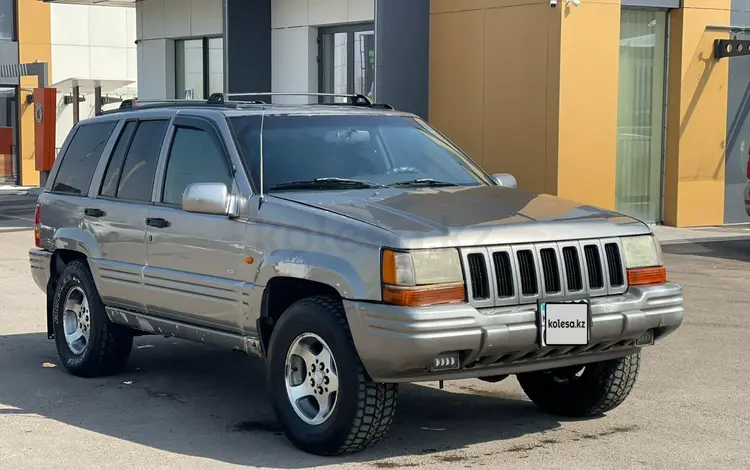 Jeep Grand Cherokee 1997 года за 3 500 000 тг. в Караганда