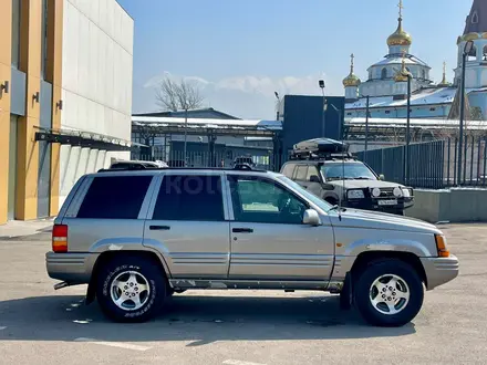 Jeep Grand Cherokee 1997 года за 3 500 000 тг. в Караганда – фото 26