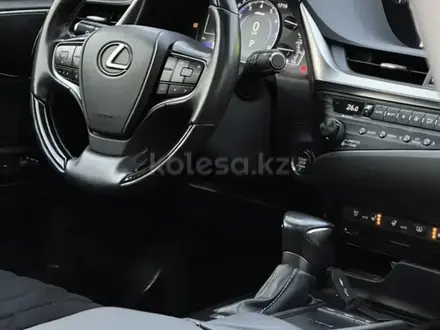 Lexus ES 250 2018 года за 29 500 000 тг. в Шымкент – фото 10