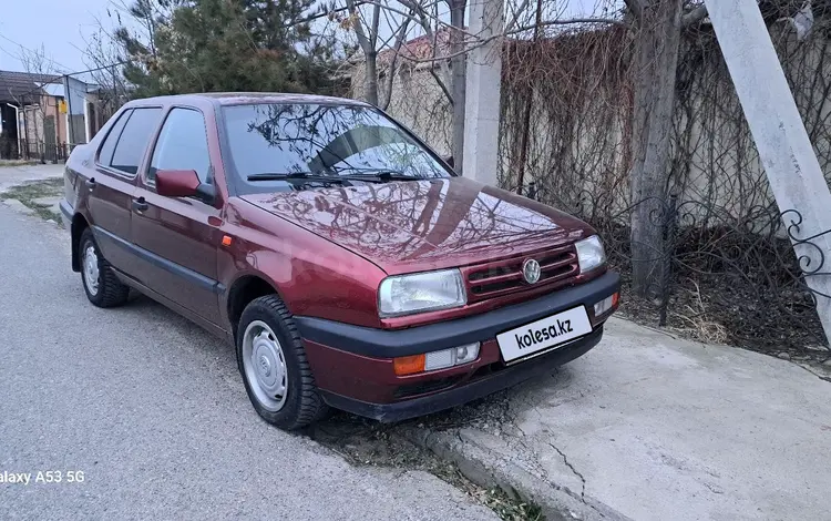 Volkswagen Vento 1993 года за 1 800 000 тг. в Шымкент