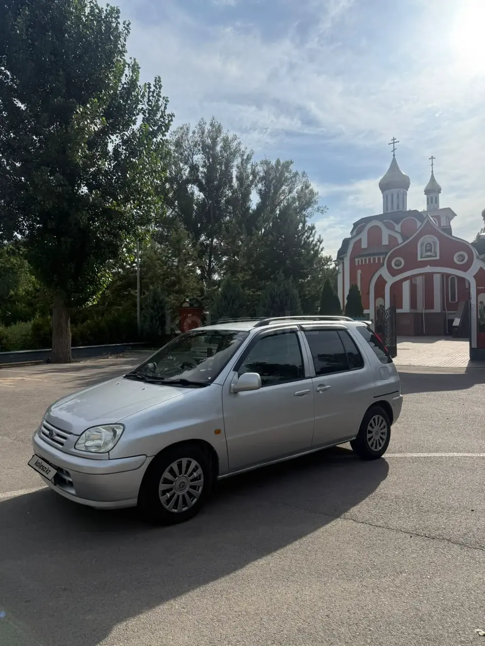 Toyota Raum, 1997