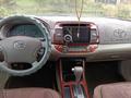 Toyota Camry 2003 годаүшін4 500 000 тг. в Астана – фото 12