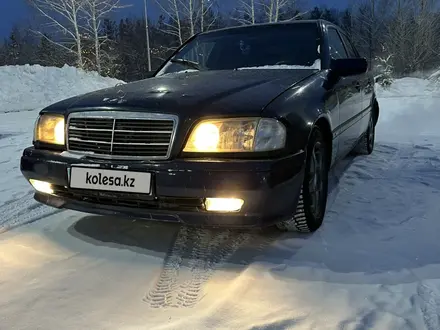 Mercedes-Benz C 280 1995 года за 2 100 000 тг. в Щучинск – фото 2