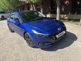 Hyundai Elantra 2023 года за 8 600 000 тг. в Астана – фото 2