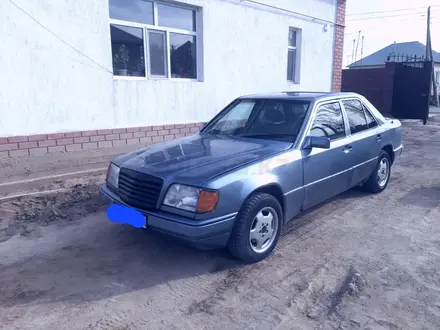 Mercedes-Benz E 220 1987 года за 1 300 000 тг. в Кызылорда – фото 4