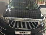 Kia Carnival 2017 года за 11 800 000 тг. в Шымкент – фото 5