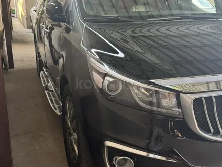 Kia Carnival 2017 года за 11 800 000 тг. в Шымкент – фото 6