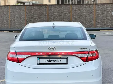 Hyundai Grandeur 2014 года за 8 000 000 тг. в Шымкент – фото 10