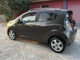 Chevrolet Spark 2011 года за 3 500 000 тг. в Шымкент – фото 3