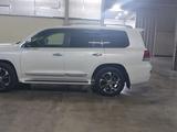 Toyota Land Cruiser 2016 года за 28 000 000 тг. в Семей – фото 3