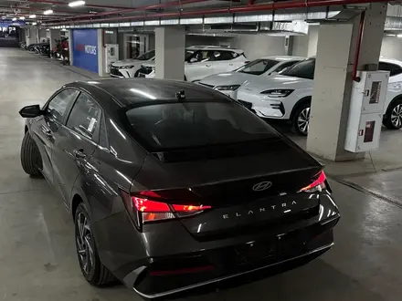 Hyundai Elantra 2024 года за 9 200 000 тг. в Алматы – фото 3