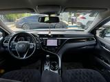 Toyota Camry 2018 года за 13 500 000 тг. в Шымкент – фото 5