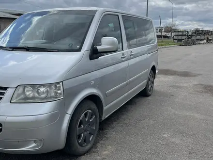 Volkswagen Multivan 2004 годаүшін7 500 000 тг. в Караганда – фото 2