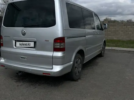 Volkswagen Multivan 2004 годаүшін7 500 000 тг. в Караганда – фото 6