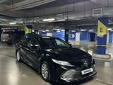 Toyota Camry 2018 годаүшін12 500 000 тг. в Шымкент – фото 2