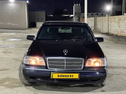 Mercedes-Benz C 230 1996 года за 2 700 000 тг. в Актау – фото 3