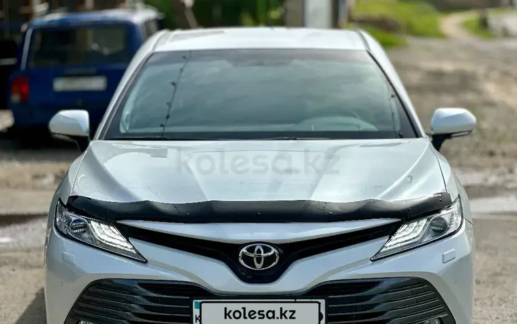 Toyota Camry 2019 года за 15 000 000 тг. в Шымкент