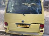 Volkswagen Multivan 1999 годаүшін5 000 000 тг. в Караганда – фото 4