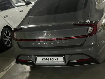 Hyundai Sonata 2022 года за 14 000 000 тг. в Алматы – фото 13