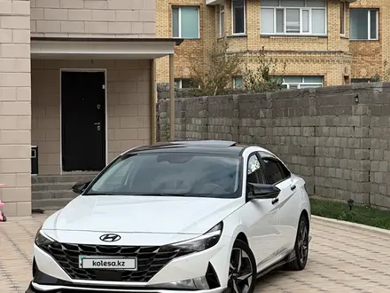 Hyundai Elantra 2022 года за 12 000 000 тг. в Караганда