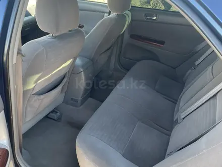 Toyota Camry 2005 года за 5 400 000 тг. в Жанаозен – фото 9