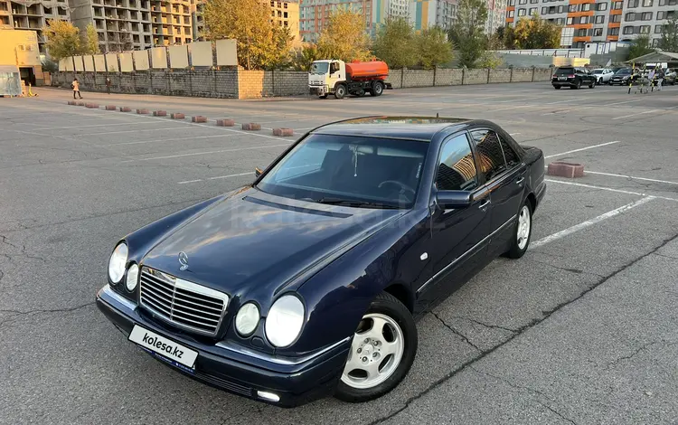 Mercedes-Benz E 320 1996 года за 3 450 000 тг. в Алматы