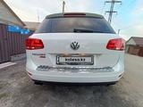 Volkswagen Touareg 2013 годаүшін13 100 013 тг. в Караганда – фото 3