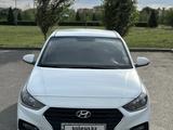 Hyundai Accent 2019 года за 7 100 000 тг. в Талдыкорган – фото 2