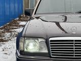 Mercedes-Benz E 320 1993 годаfor2 100 000 тг. в Талдыкорган – фото 2