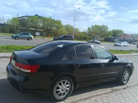 Hyundai Sonata 2006 года за 2 500 000 тг. в Астана – фото 2