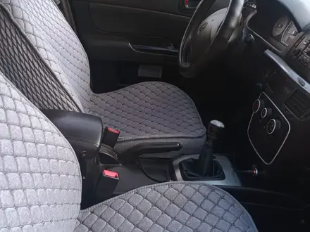 Hyundai Sonata 2006 года за 2 500 000 тг. в Астана