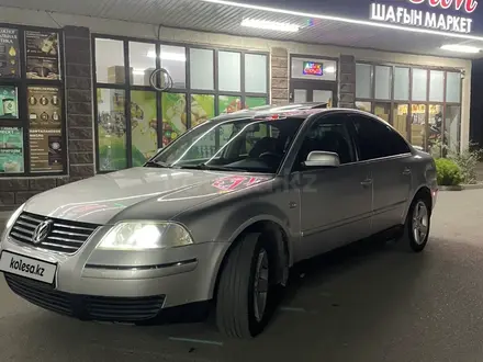 Volkswagen Passat 2003 года за 3 000 000 тг. в Алматы – фото 13