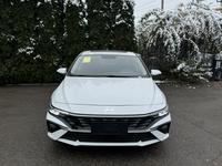 Hyundai Elantra 2024 годаfor9 390 000 тг. в Алматы