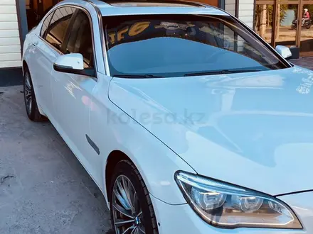 BMW 750 2012 года за 11 000 000 тг. в Шымкент – фото 11