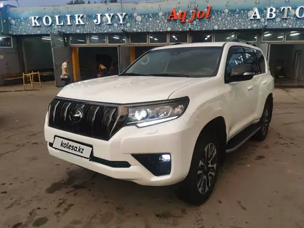 Toyota Land Cruiser Prado 2022 года за 29 000 000 тг. в Актобе