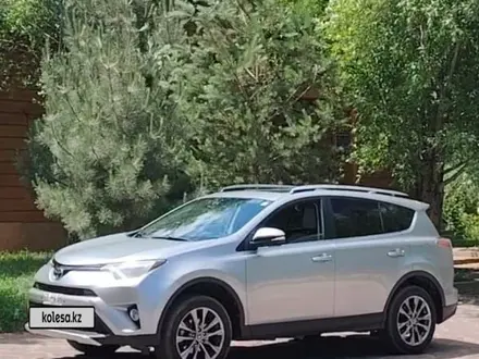 Toyota RAV4 2018 года за 8 500 000 тг. в Кызылорда