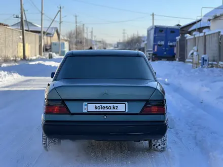 Mercedes-Benz E 200 1989 года за 1 050 000 тг. в Шымкент – фото 10