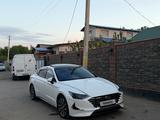 Hyundai Sonata 2022 года за 13 300 000 тг. в Алматы – фото 2