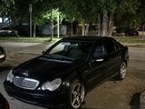 Mercedes-Benz C 200 2001 годаүшін2 400 000 тг. в Алматы – фото 2