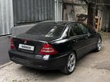 Mercedes-Benz C 200 2001 годаүшін2 400 000 тг. в Алматы