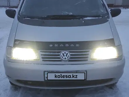 Volkswagen Sharan 1996 года за 4 000 000 тг. в Уральск